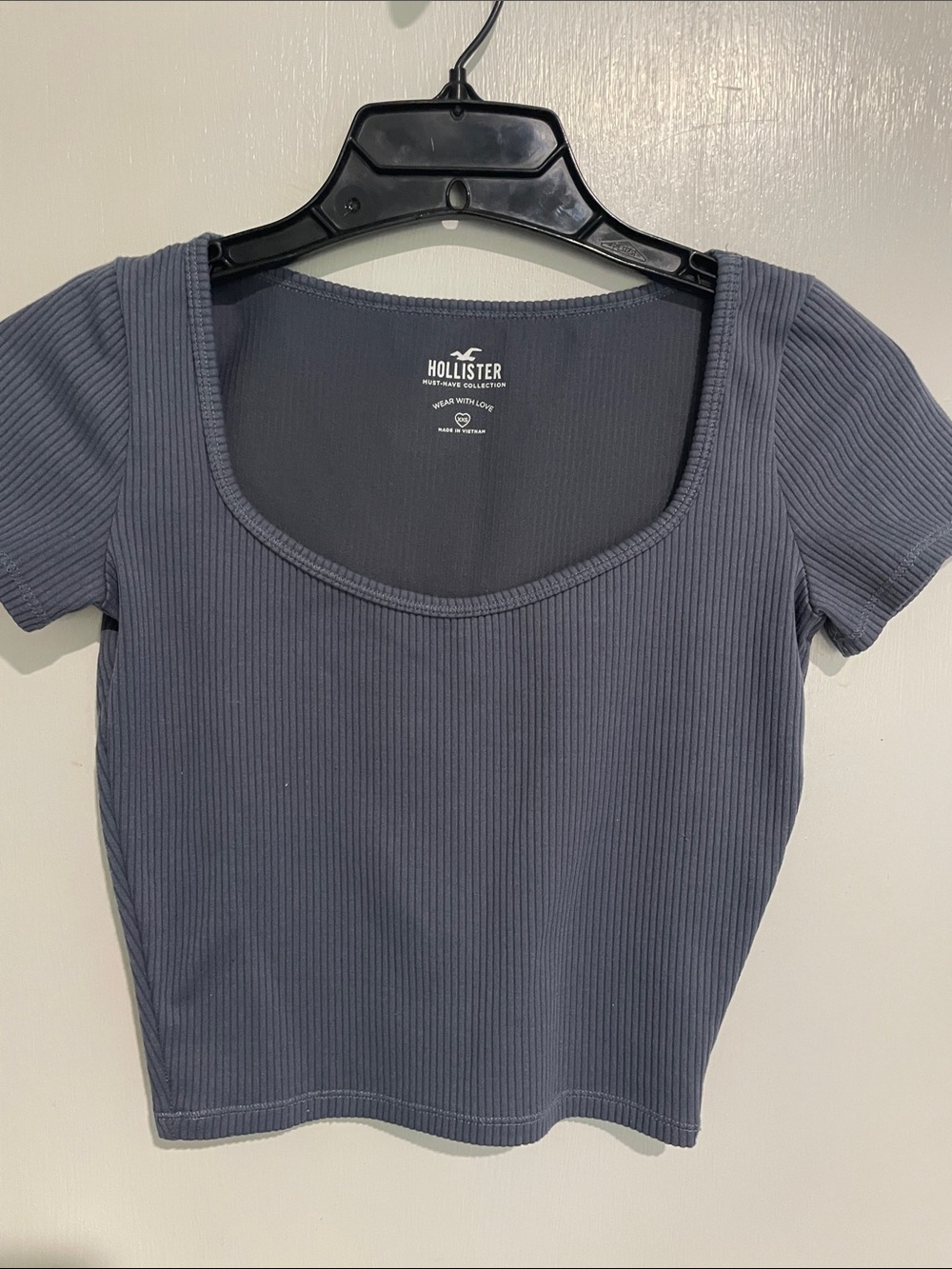 Hollister Ribbed Scoop-Neck Crop Top in dusty blue